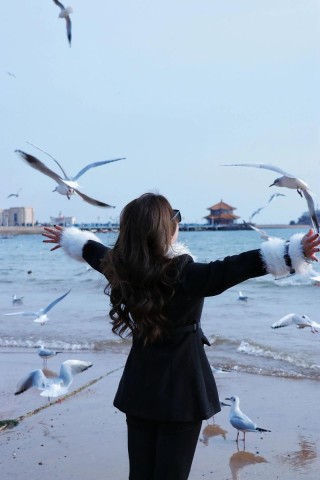 海边的人