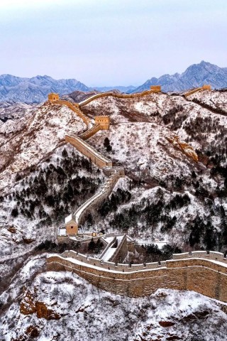 正是阳关雪满山