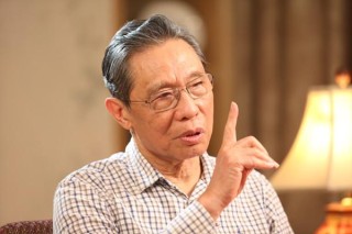 《可凡倾听——五味有情》：收录钟南山、马伯庸等名人访谈25篇