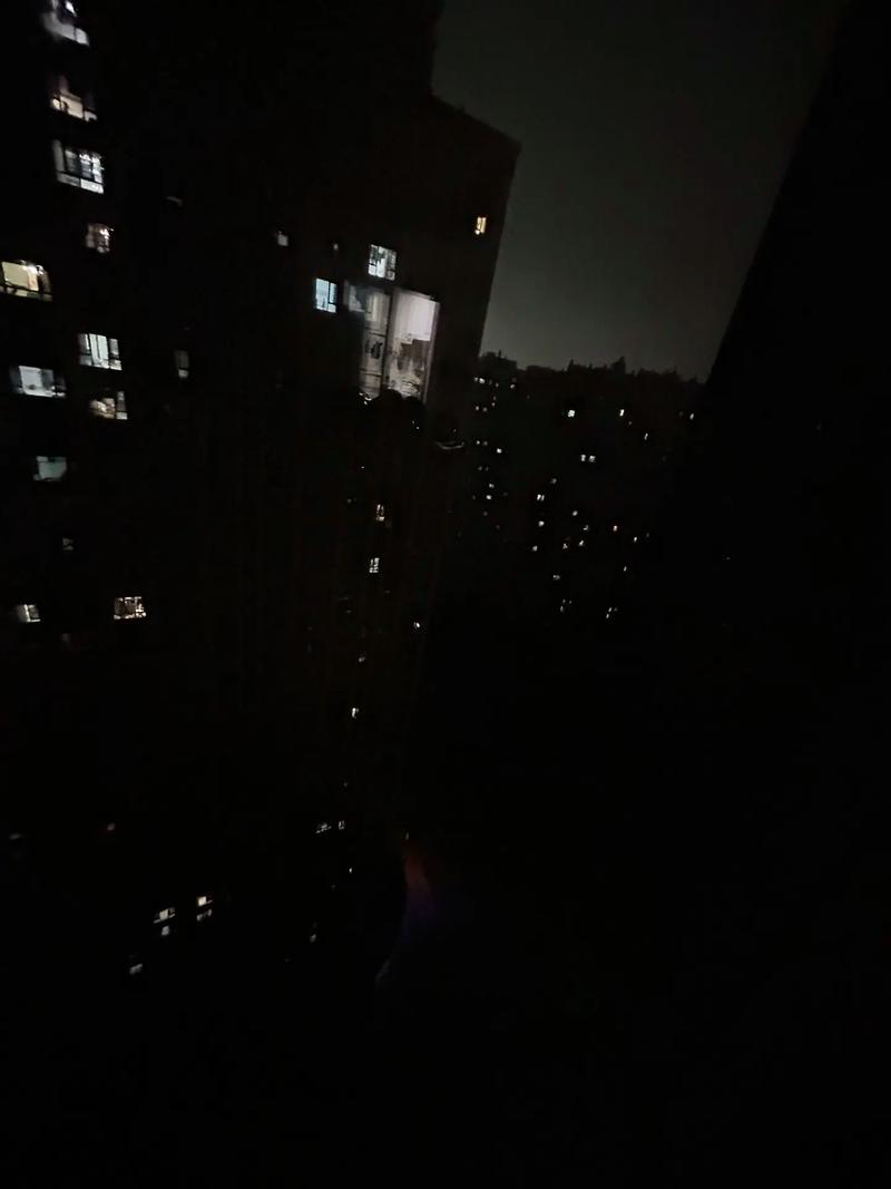 今晚的夜很黑(黑黑的夜里) 第1张 今晚的夜很黑(黑黑的夜里) 第1张