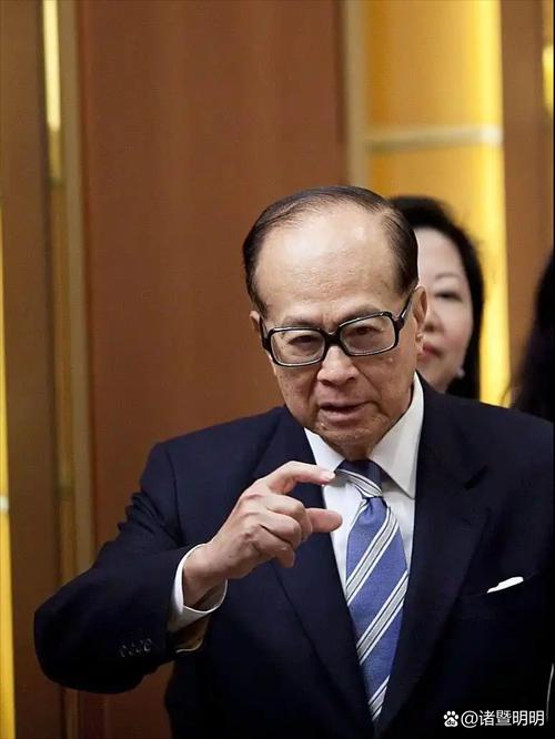 李嘉诚：永远的华人首富  第1张