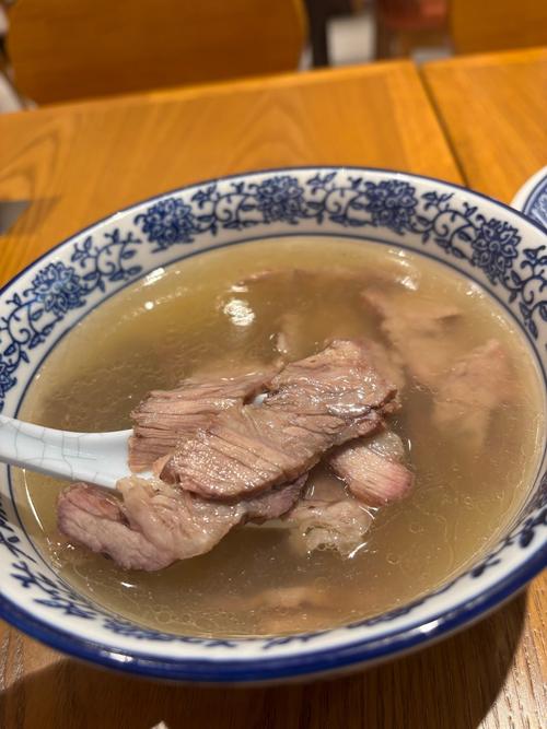 一碗温暖的牛肉汤饭 第1张 一碗温暖的牛肉汤饭 第1张