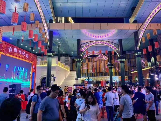 去逛街的文案:街头流连,发现生活中隐藏的美好 第1张 去逛街的文案:街头流连,发现生活中隐藏的美好 第1张