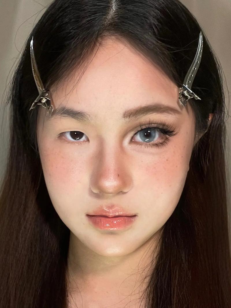 谁说单眼皮不好看？画对了眼妆你就是这条路子最野的girl！  第1张