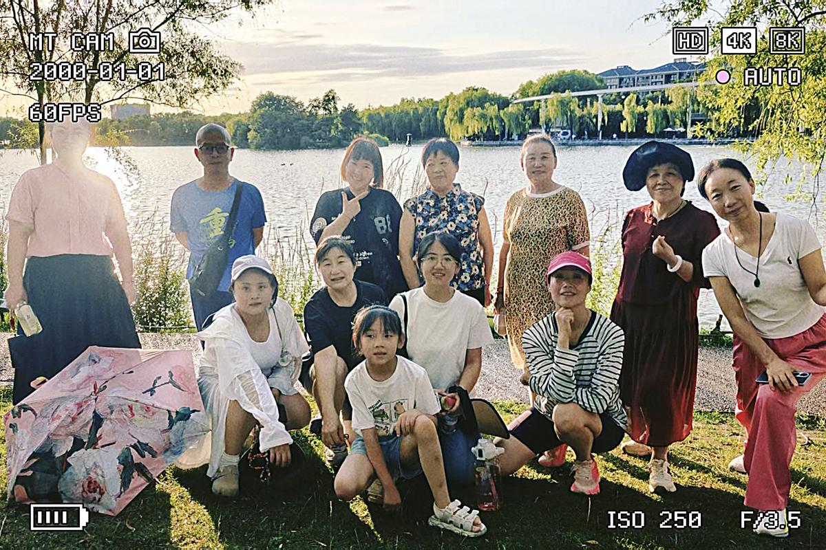 幸福蔓延  第1张