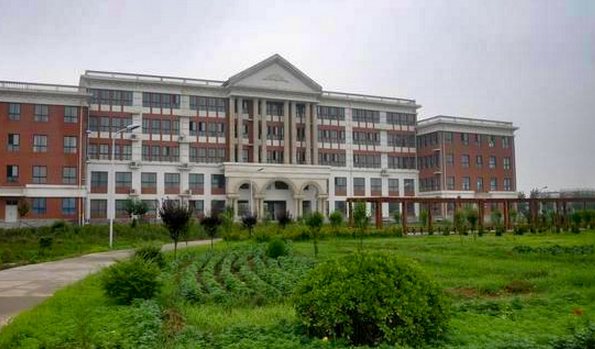 鹤壁有哪些大学？鹤壁的大学排名2026最新（附分数线）  第1张