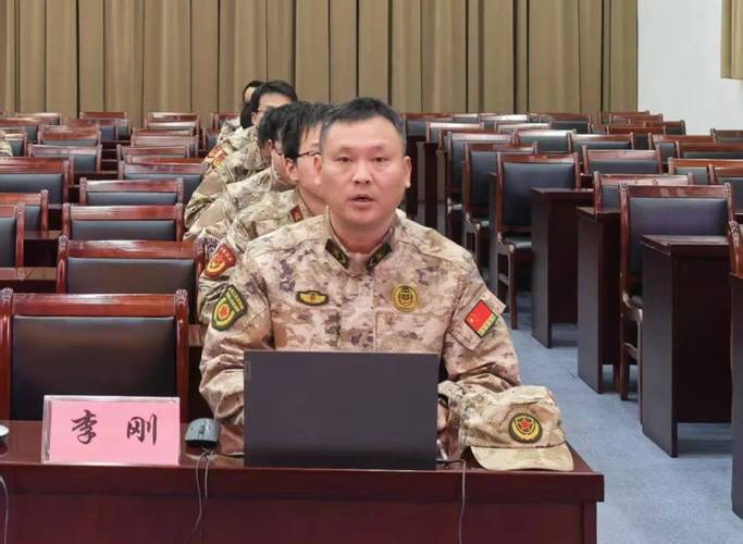 他把人武部职工和专武干部“宠上天”! 第1张 他把人武部职工和专武干部“宠上天”! 第1张